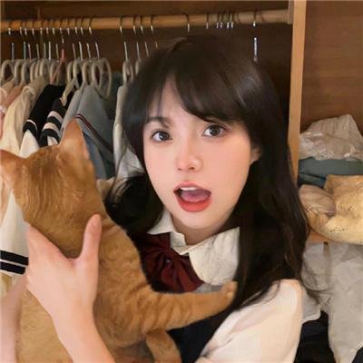 悄悄跟着我